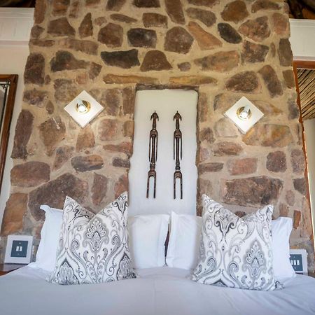 Ekuthuleni Lodge สตรานด์ ภายนอก รูปภาพ