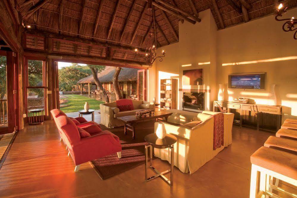 Ekuthuleni Lodge สตรานด์ ภายนอก รูปภาพ